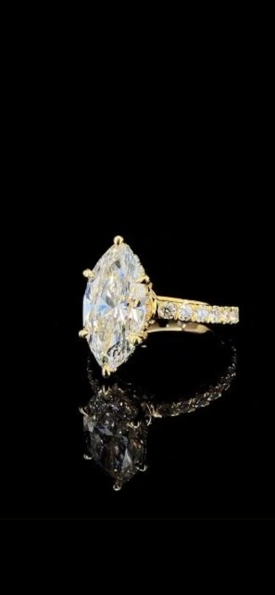 3.53 Carat Center 4.53 TCW  VS1 | E Color | IGI Certified | 14K Gold
