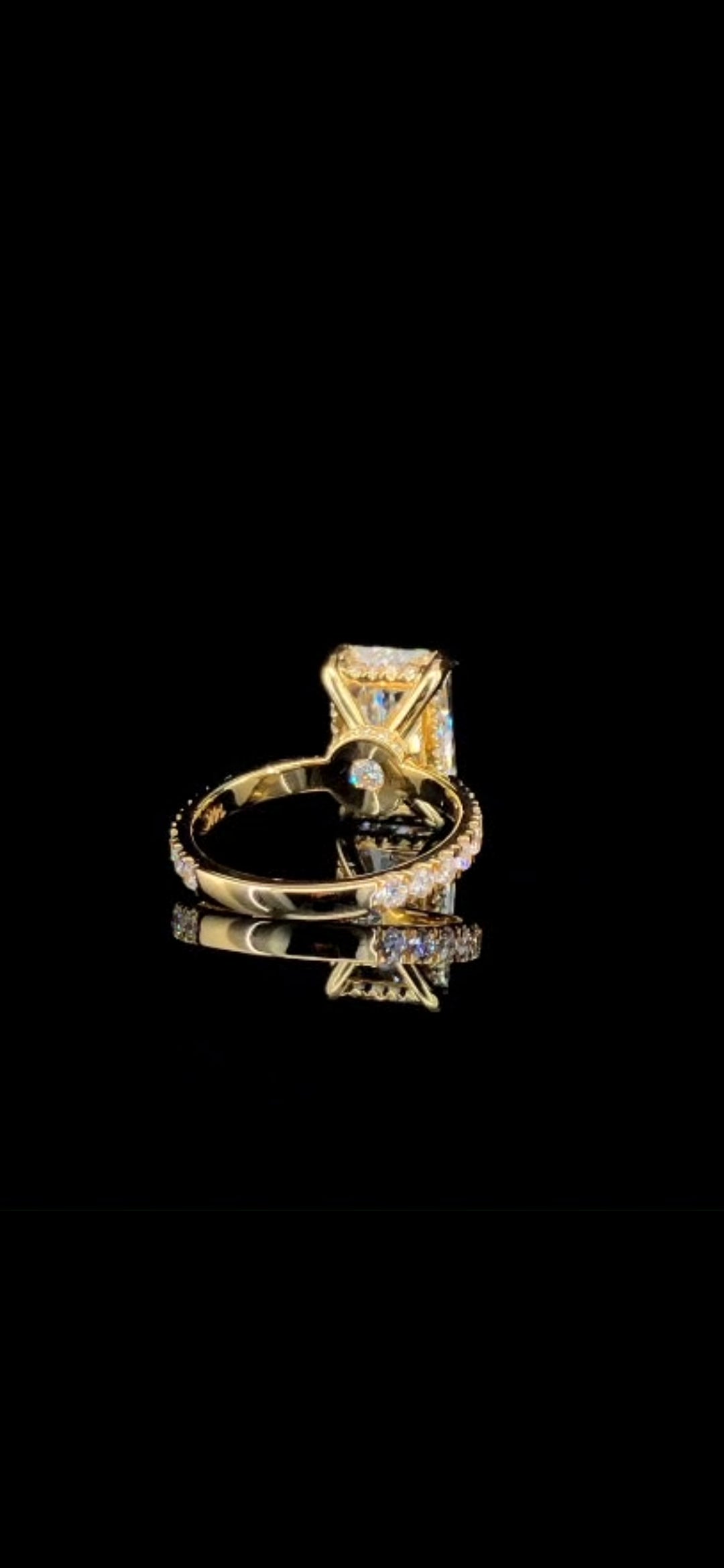 Lab Diamond Engagement Ring  Radiant 6.35 CT VS1 E 14k Gold